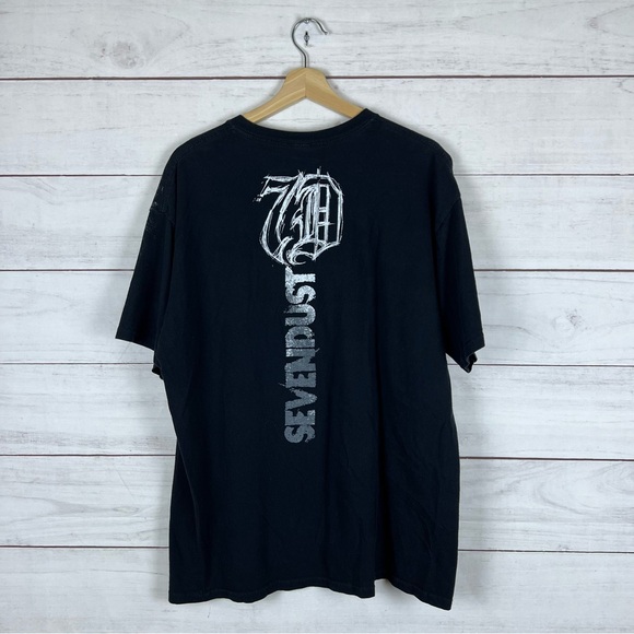 Vintage 2010 Sevendust Band Skull T-Shirt XL - Picture 2 of 5